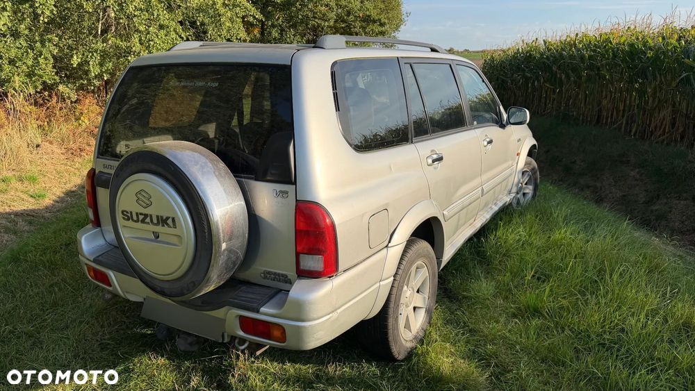 Suzuki Grand Vitara 2.7 V6 - 5