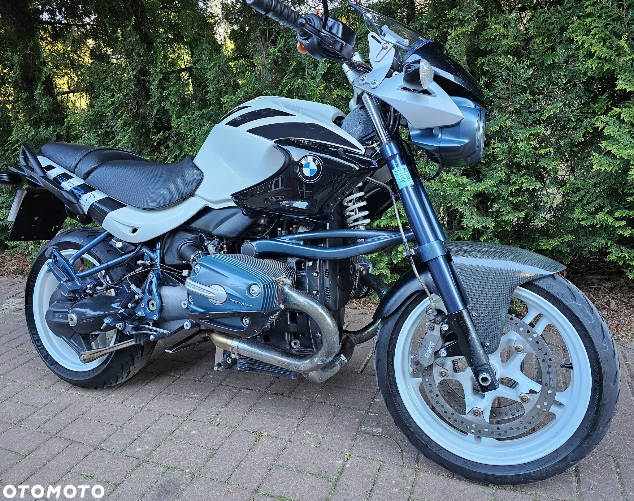 BMW R - 9