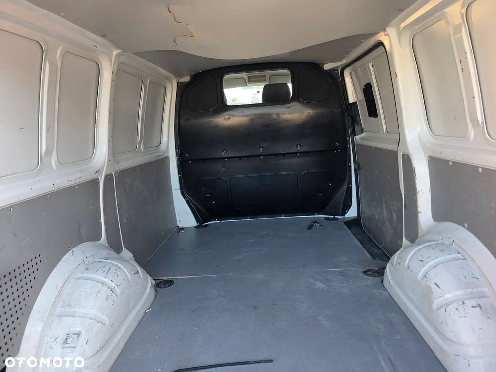 Volkswagen Transporter - 7