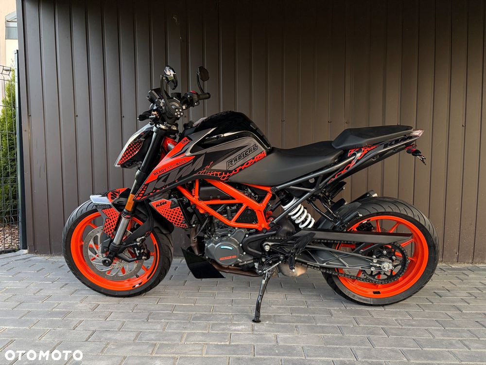 KTM Duke 125 - 26