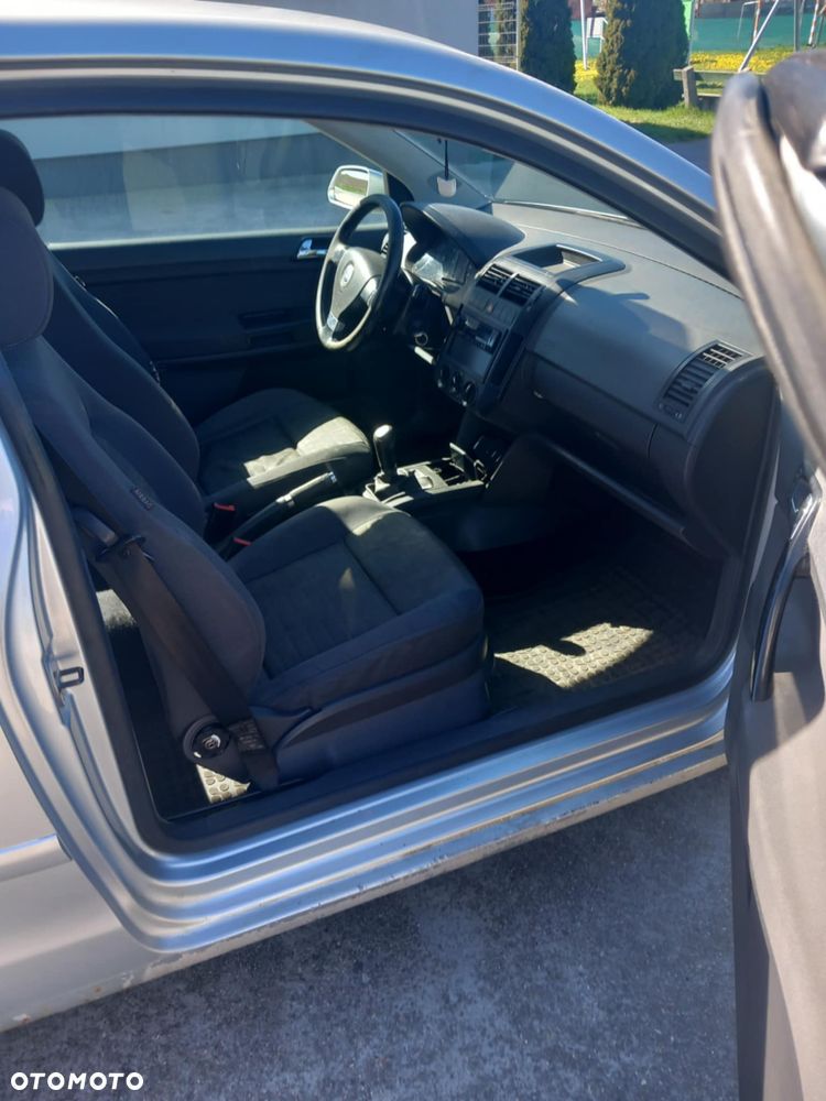 Volkswagen Polo 1.4 TDI Comfortline - 3