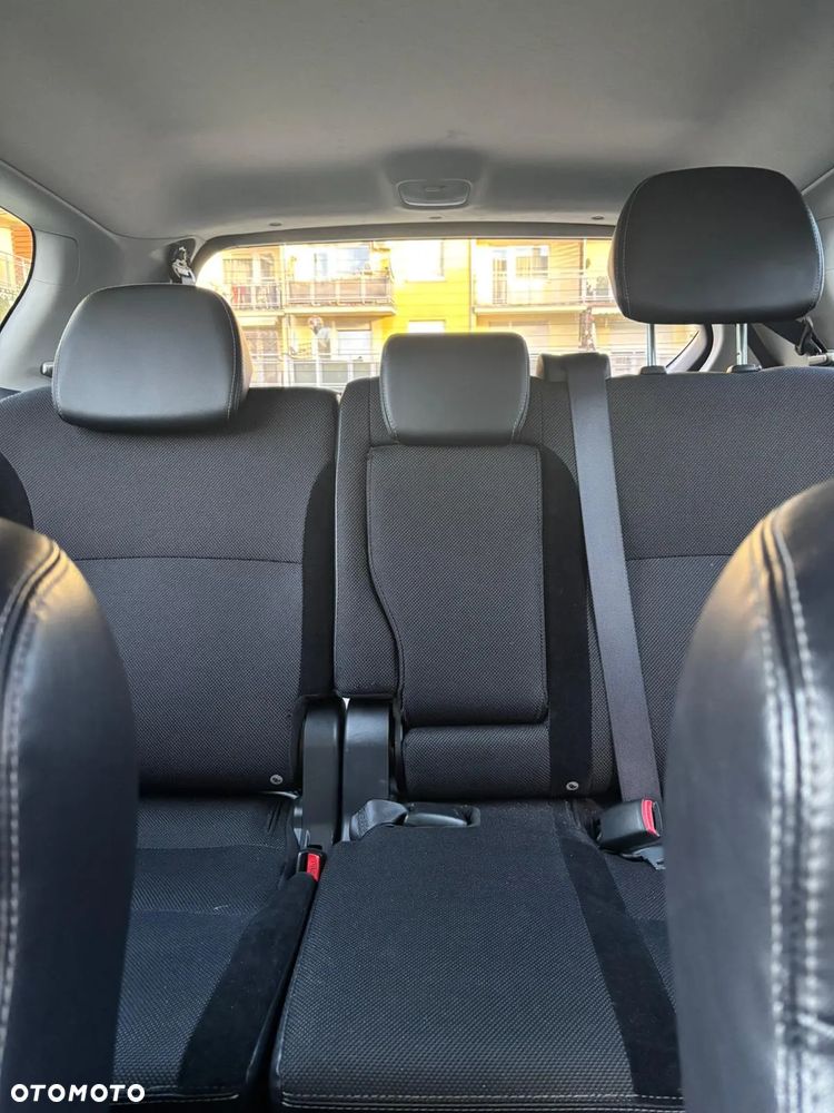 Mitsubishi Outlander - 6