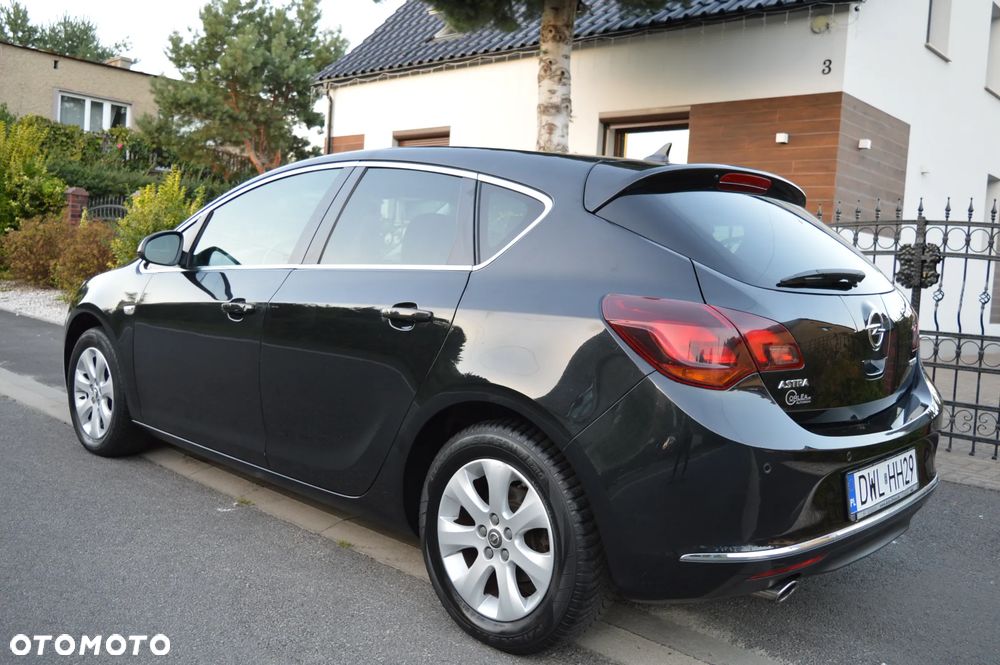 Opel Astra 1.4 Turbo Cosmo - 9