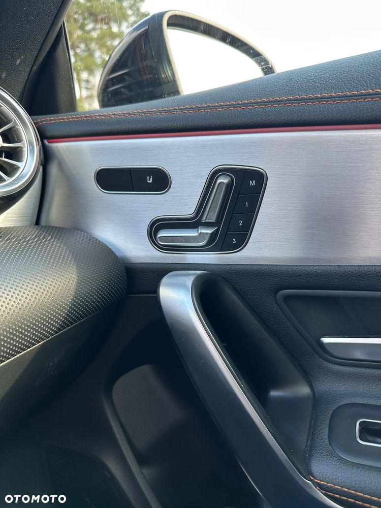 Mercedes-Benz CLA 200 d 8G-DCT Edition 1 - 17