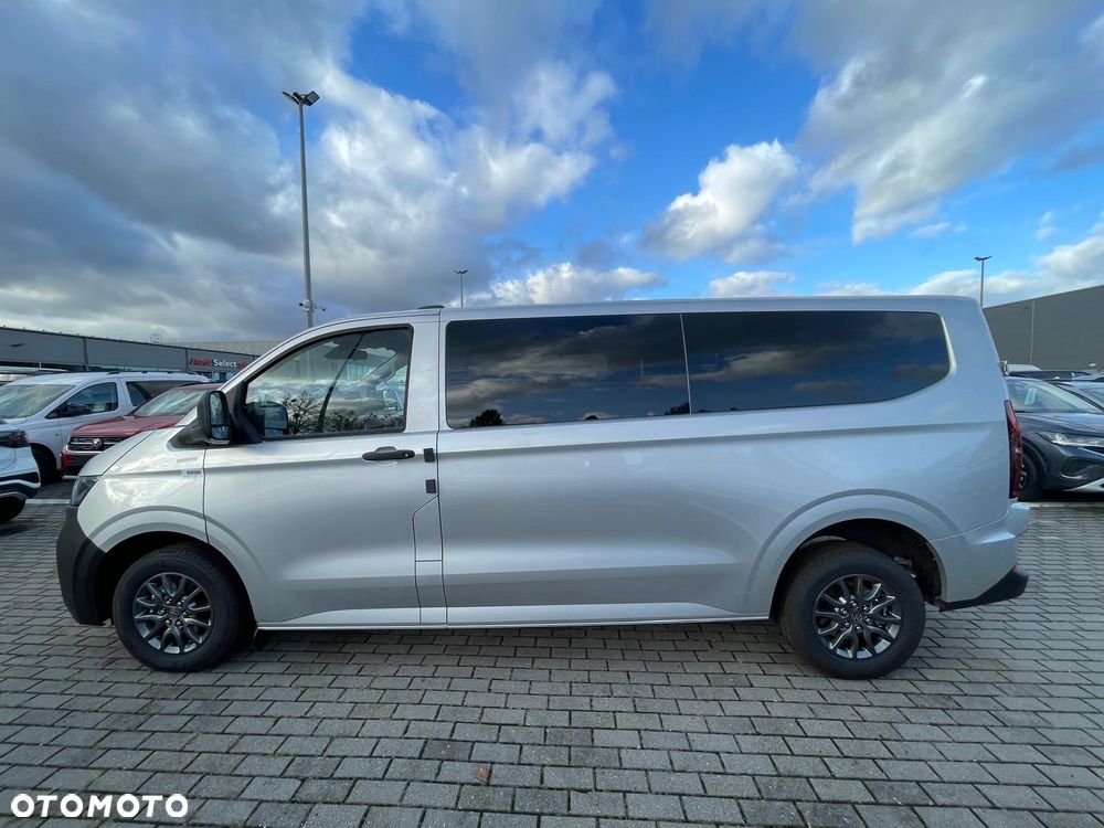Volkswagen Caravelle - 18