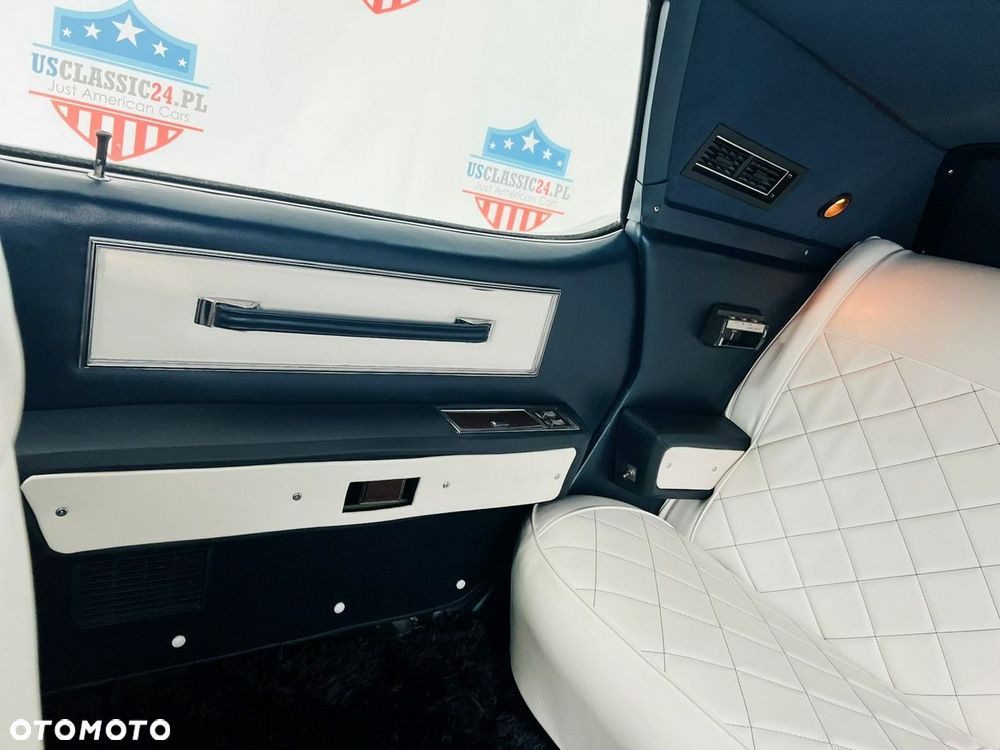 Lincoln Continental - 39