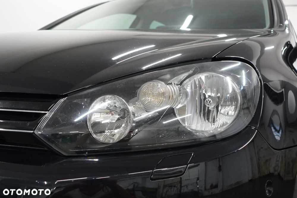 Volkswagen Golf 1.6 TDI DPF Comfortline - 17