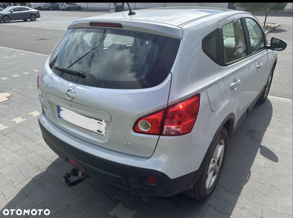 Nissan Qashqai 2.0 dCi 4x4 Tekna - 2