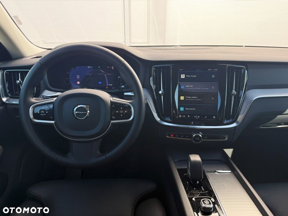 Volvo V60 Cross Country Plus B5 B AWD - 22