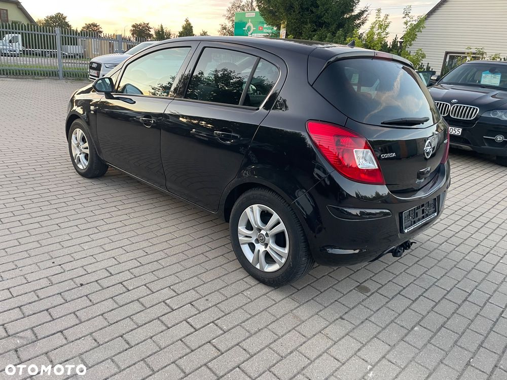 Opel Corsa 1.2 16V Edition / Active - 22