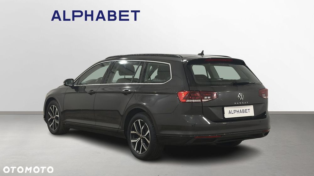 Volkswagen Passat - 3