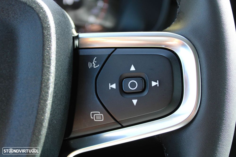 Volvo XC 40 1.5 T2 Momentum - 30