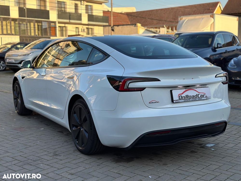 Tesla Model 3 Standard Reichweite Plus Hinterradantrieb - 4