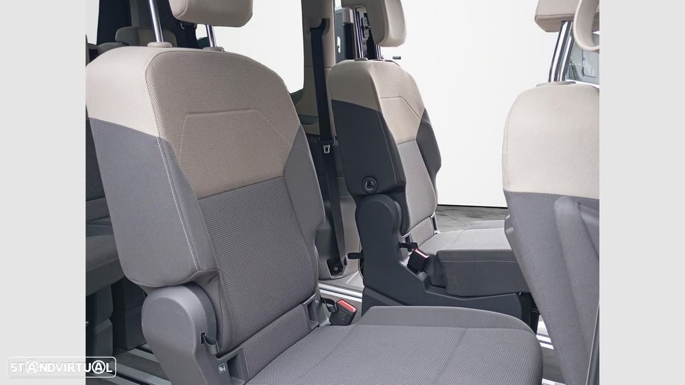 Volkswagen Multivan 2.0 TDI Life DSG — fotografia 17