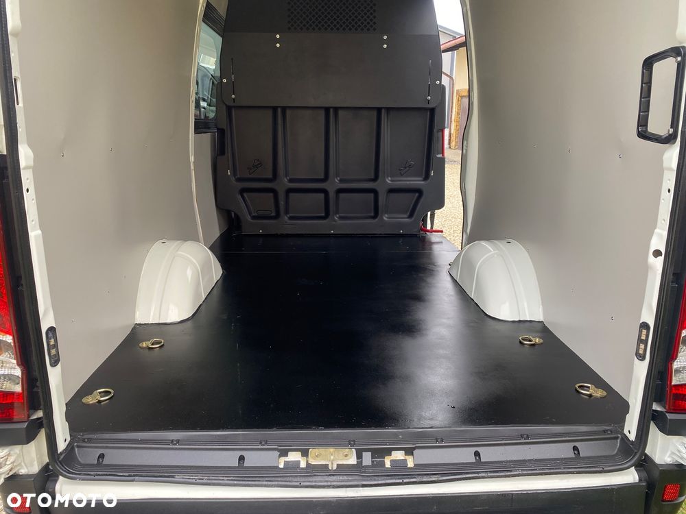 Iveco DAILY Brygadowe, 7-osobowe, serwisowane - 11