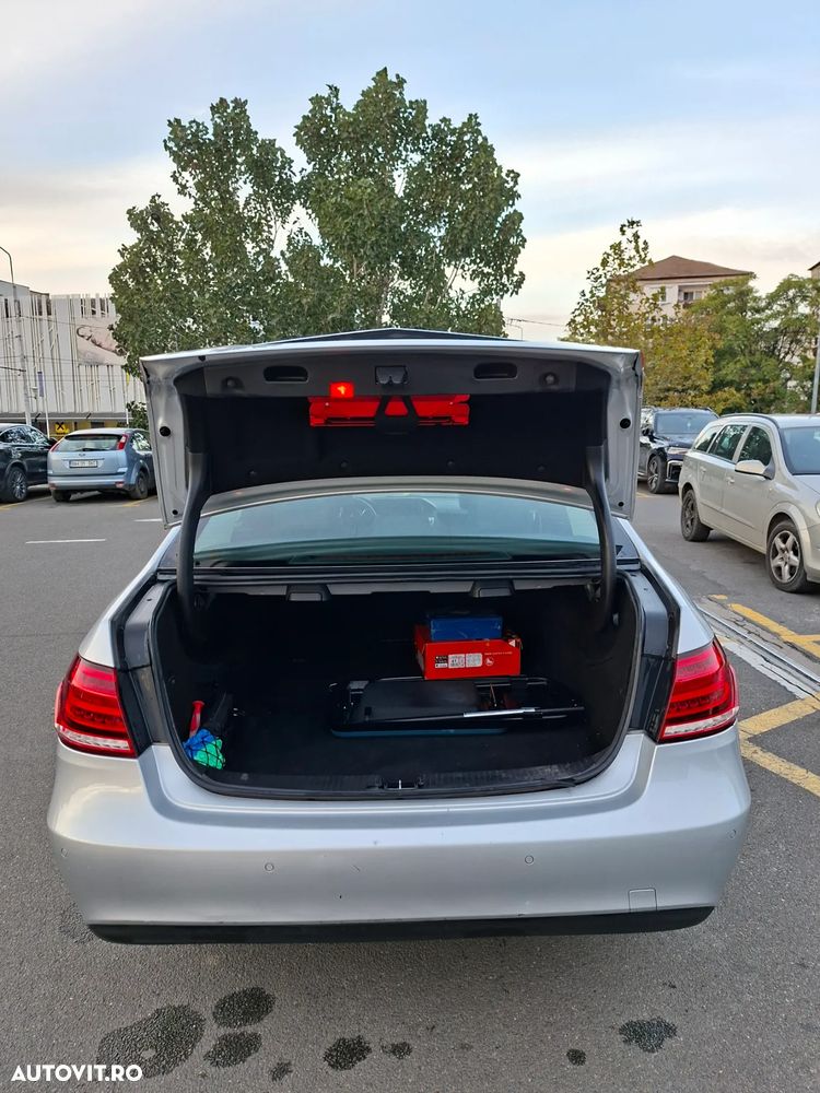 Mercedes-Benz E - 5
