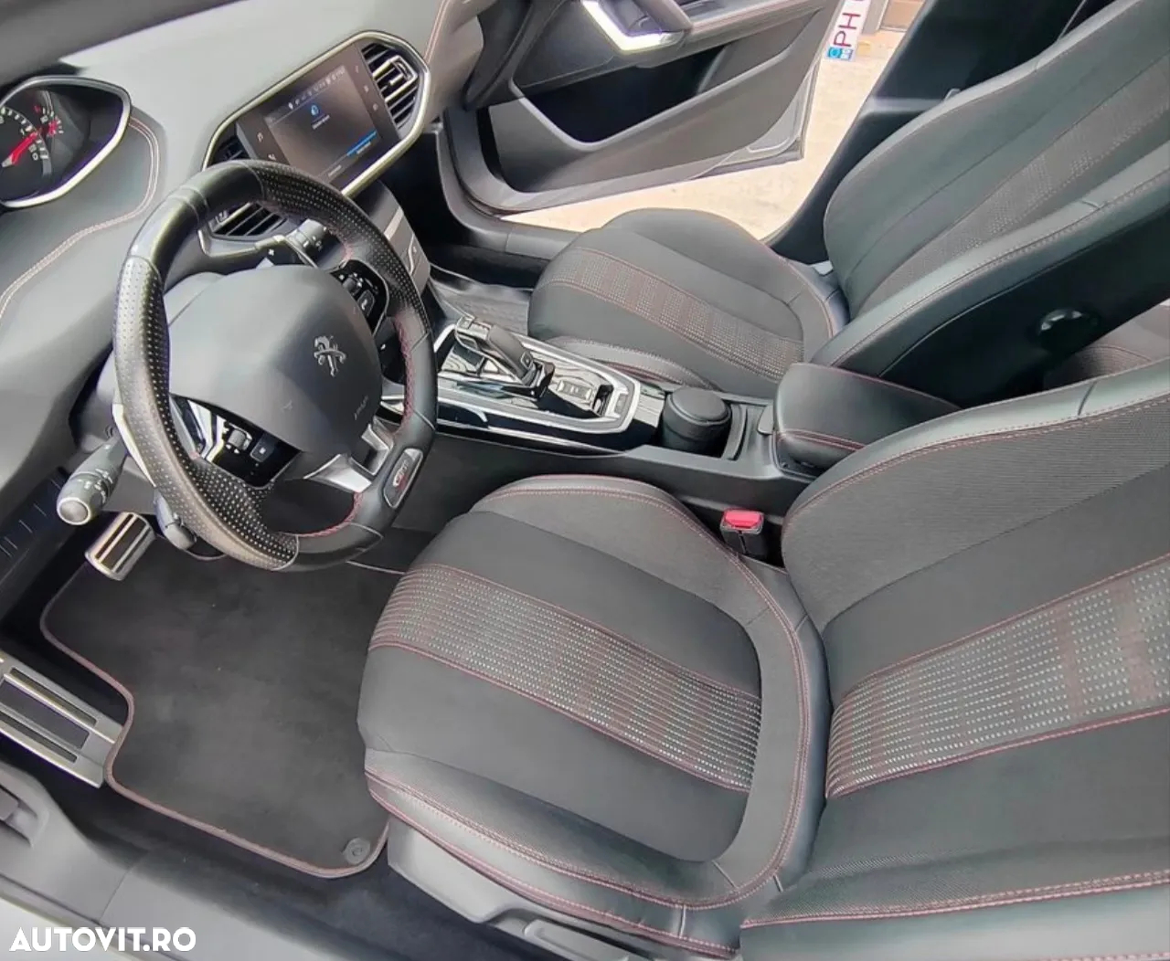 Peugeot 308 1.5L BlueHDI 130 S&S EAT8 GT - 11