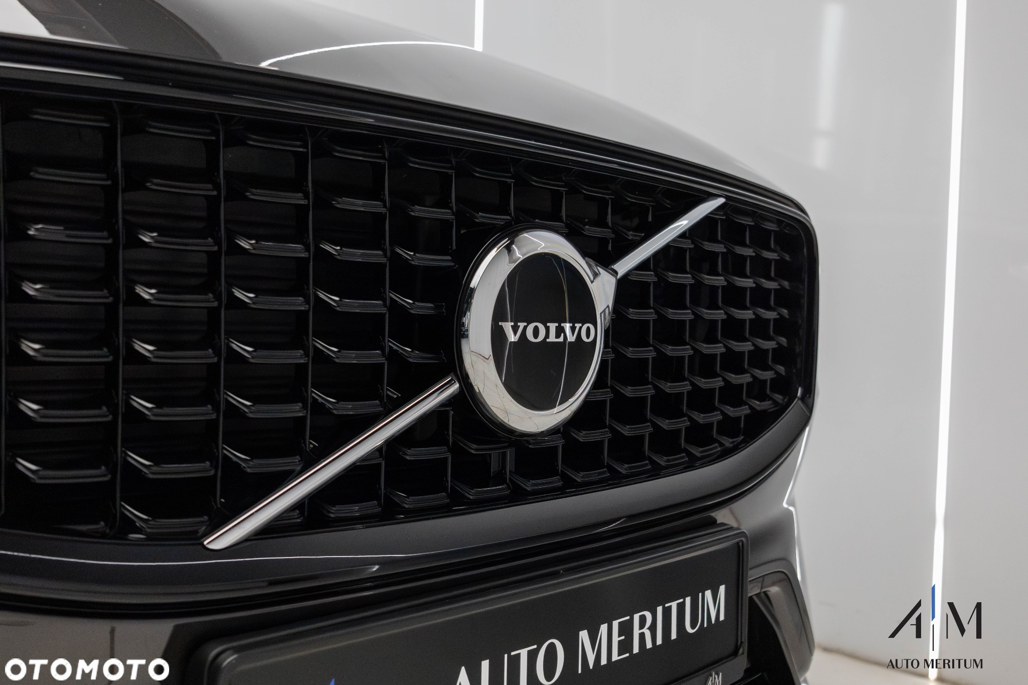 Volvo XC 60 B4 D AWD Plus Dark - 11
