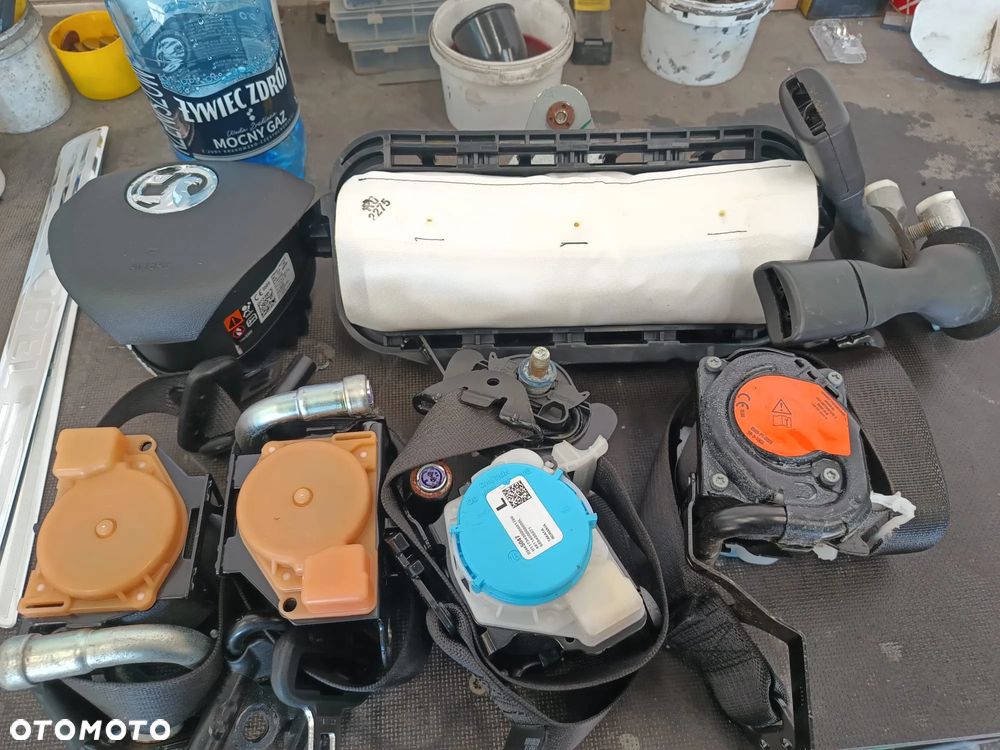 OPEL INSIGNIA B NAPINACZE AIRBAG KIEROWCY PASAŻER KOMPLET - 1