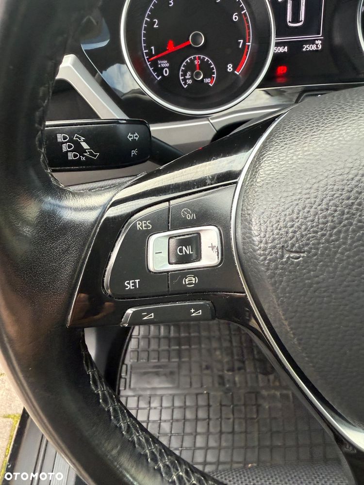 Volkswagen Touran 1.5 TSI EVO Comfortline - 13