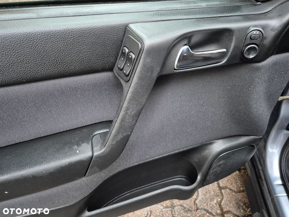Opel Astra - 17