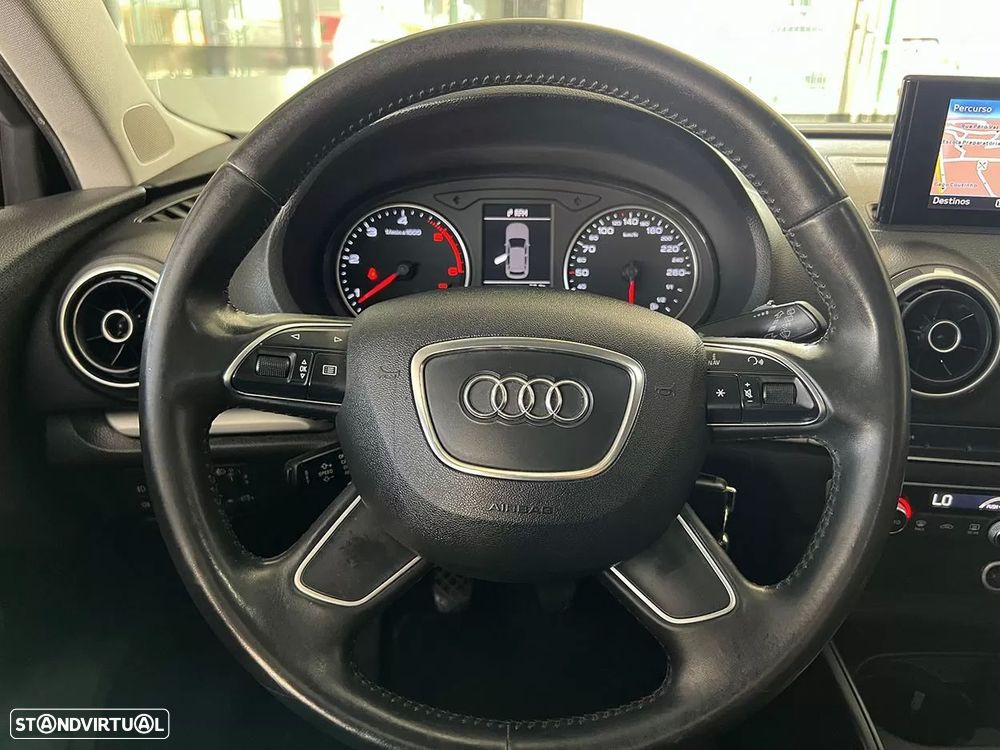Audi A3 Sportback 1.6 TDI Attraction Ultra - 9
