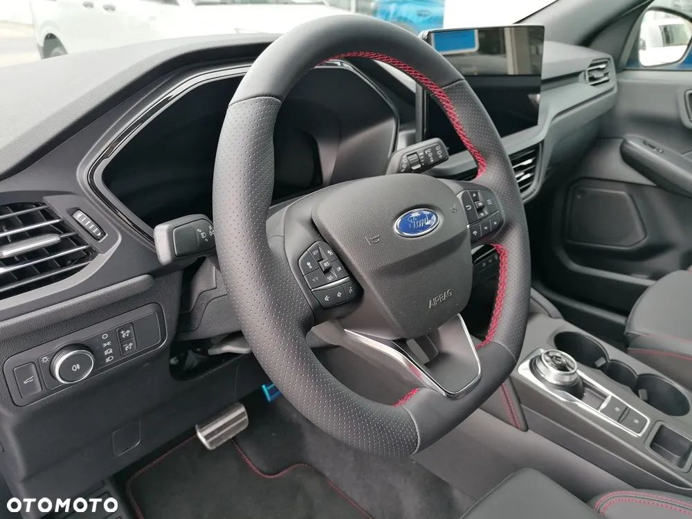 Ford Kuga - 26
