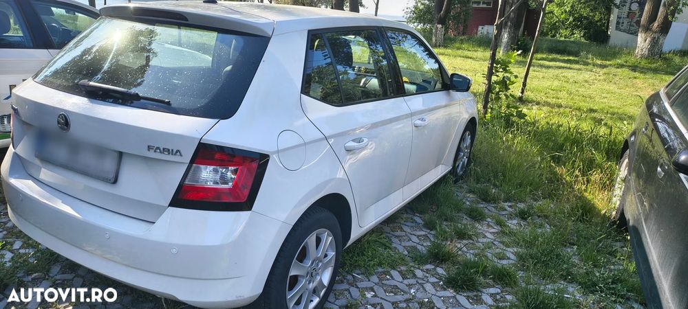 Skoda Fabia 1.0 Active - 3