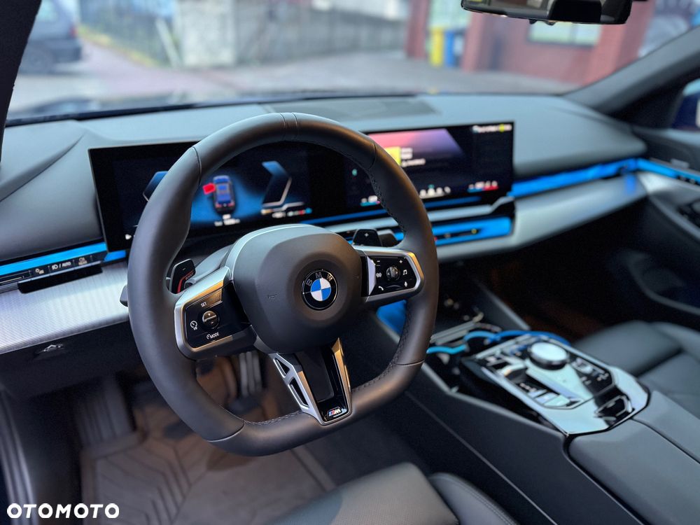 BMW Seria 5 520d xDrive mHEV - 9