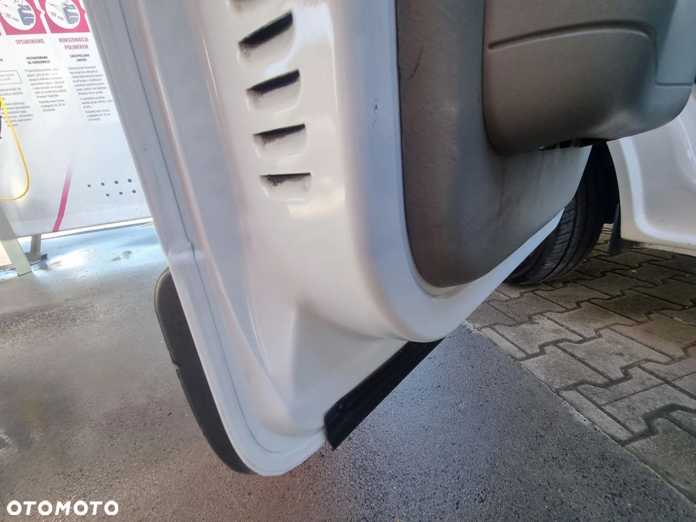 Renault Trafic - 23