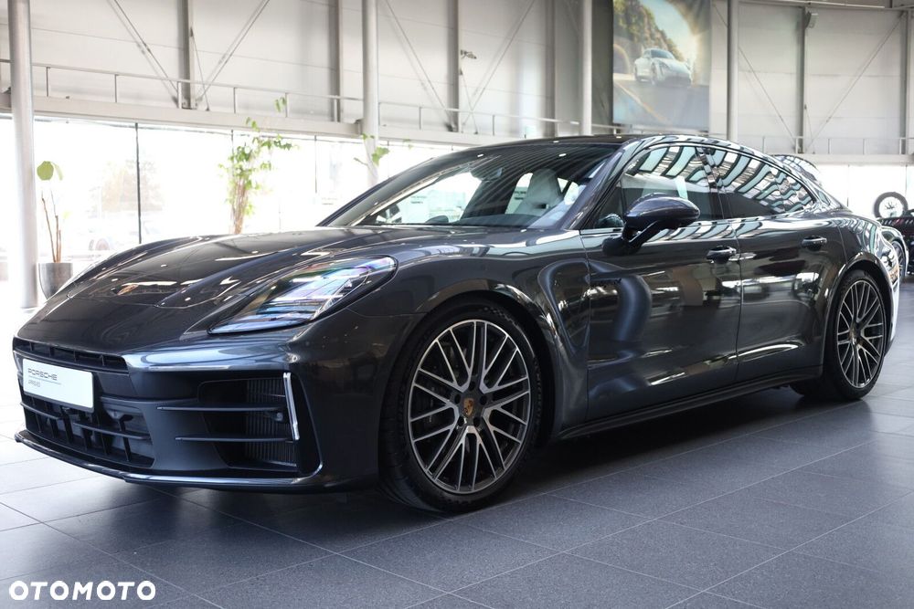 Porsche Panamera - 3