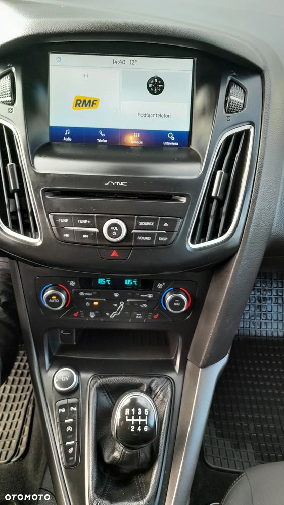 Ford Focus - 23
