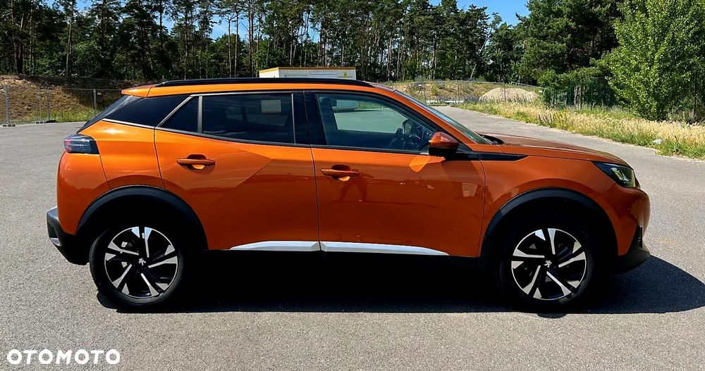 Peugeot 2008 PureTech 130 EAT8 Allure Pack - 4