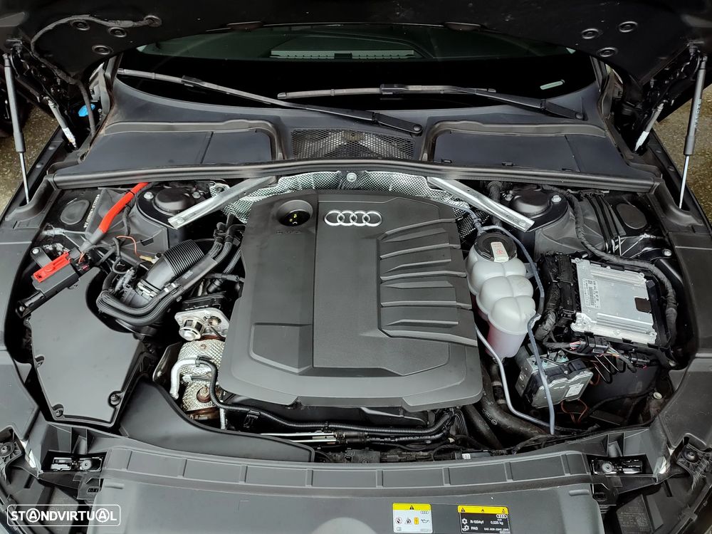 Audi A4 Avant 30 TDI S line S tronic - 28