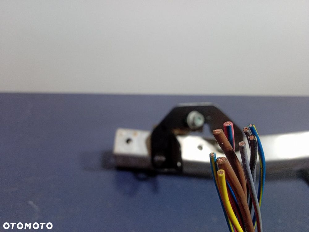 BMW 3 E46 TOURING KOMBI BELKA KULA HAK WPINANY 6751510 - 4