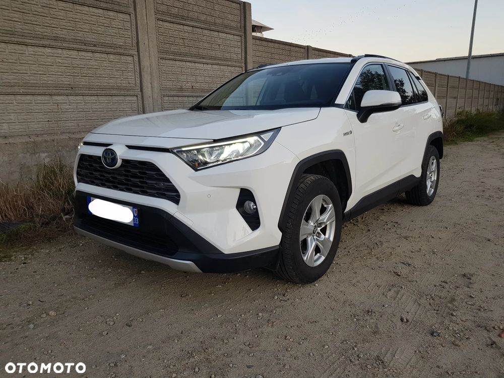 Toyota RAV4 - 1