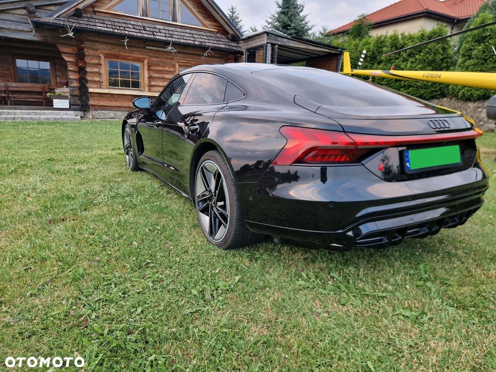 Audi RS e-tron GT quattro - 7