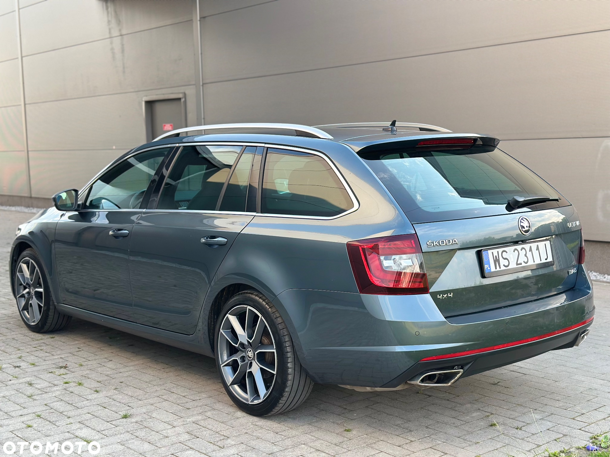 Skoda Octavia 2.0 TDI 4x4 RS DSG - 13