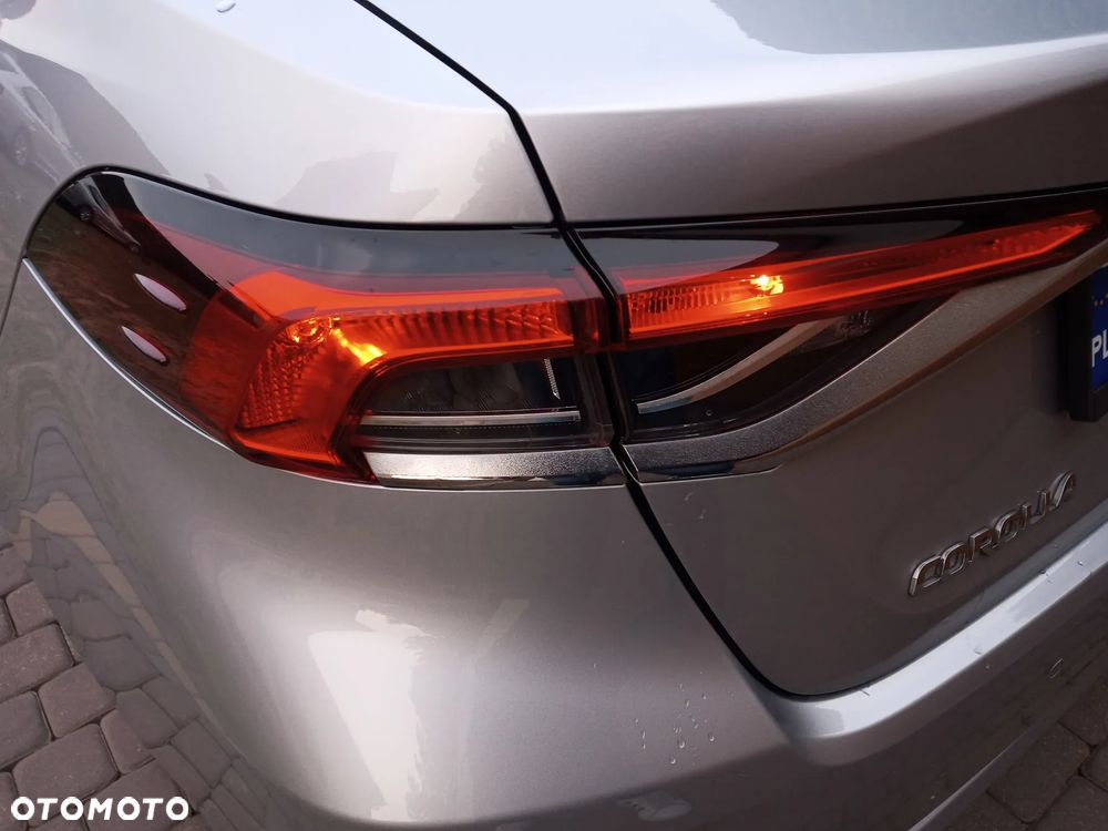 Toyota Corolla 1.8 Hybrid GPF Comfort - 33