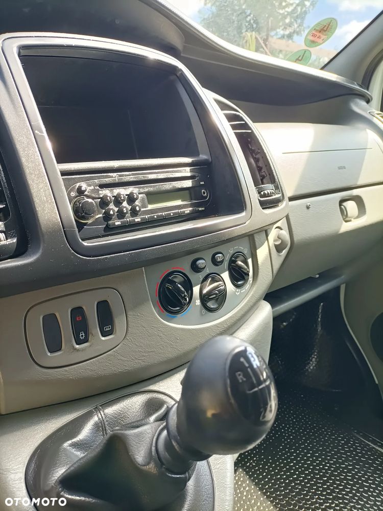 Opel Vivaro - 7