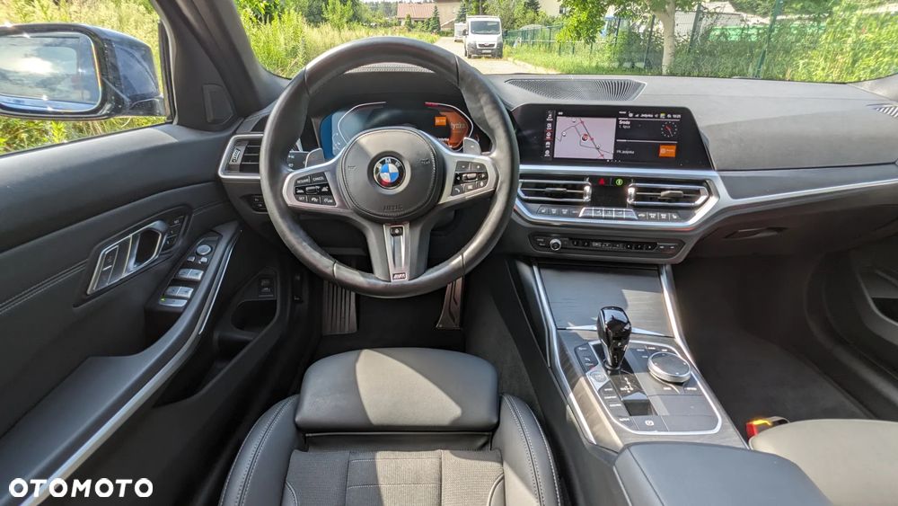 BMW Seria 3 330i xDrive Sport Line - 11