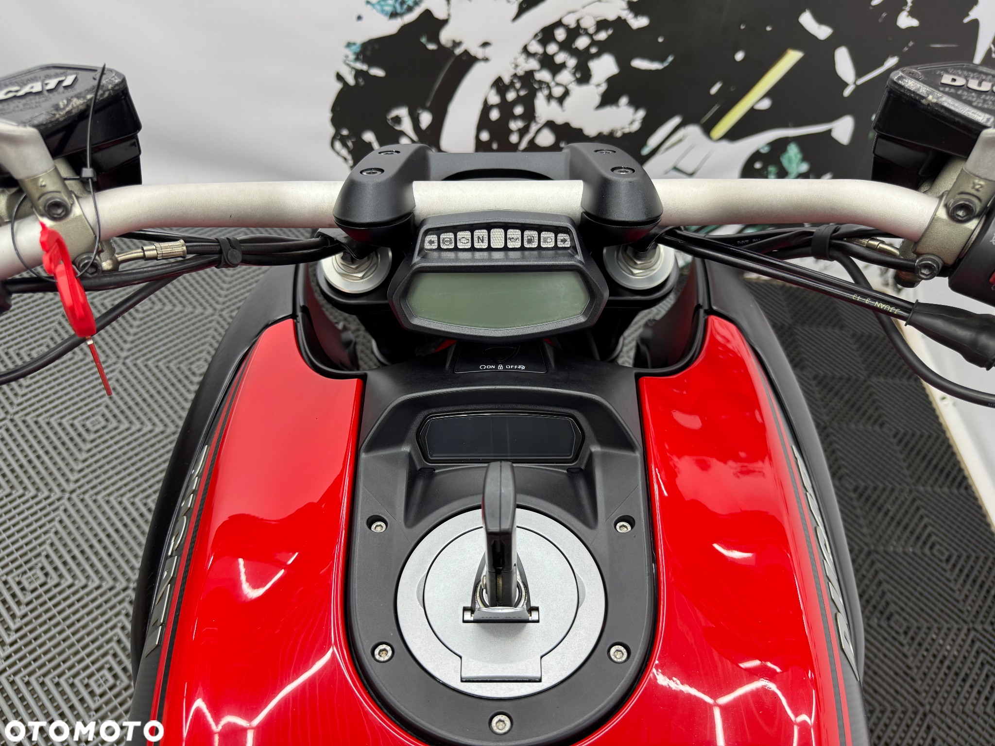 Ducati Diavel - 30