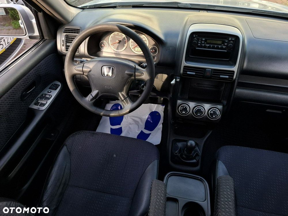Honda CR-V 2.0 LS High - 17
