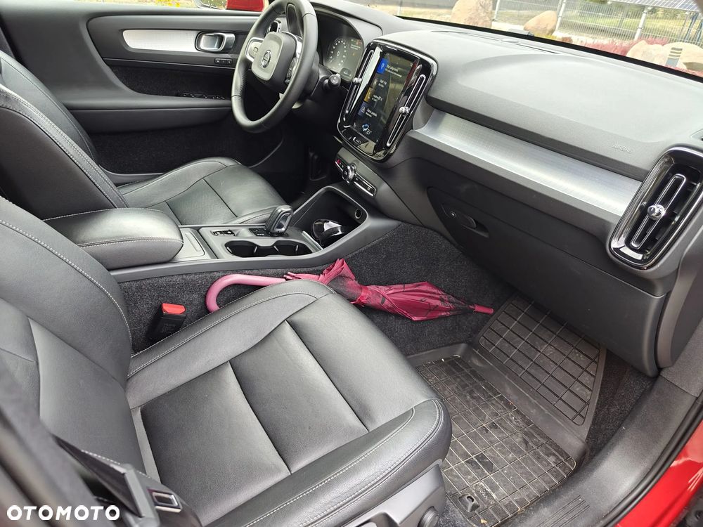 Volvo XC 40 T5 AWD Momentum - 8