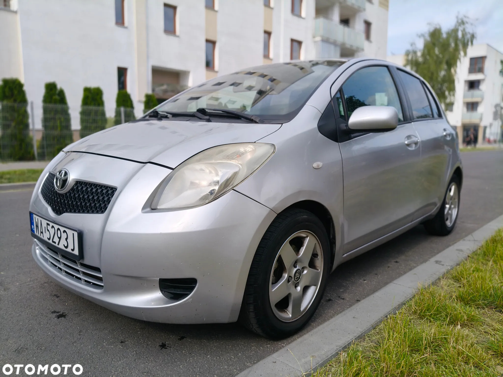 Toyota Yaris 1.3 Terra - 4