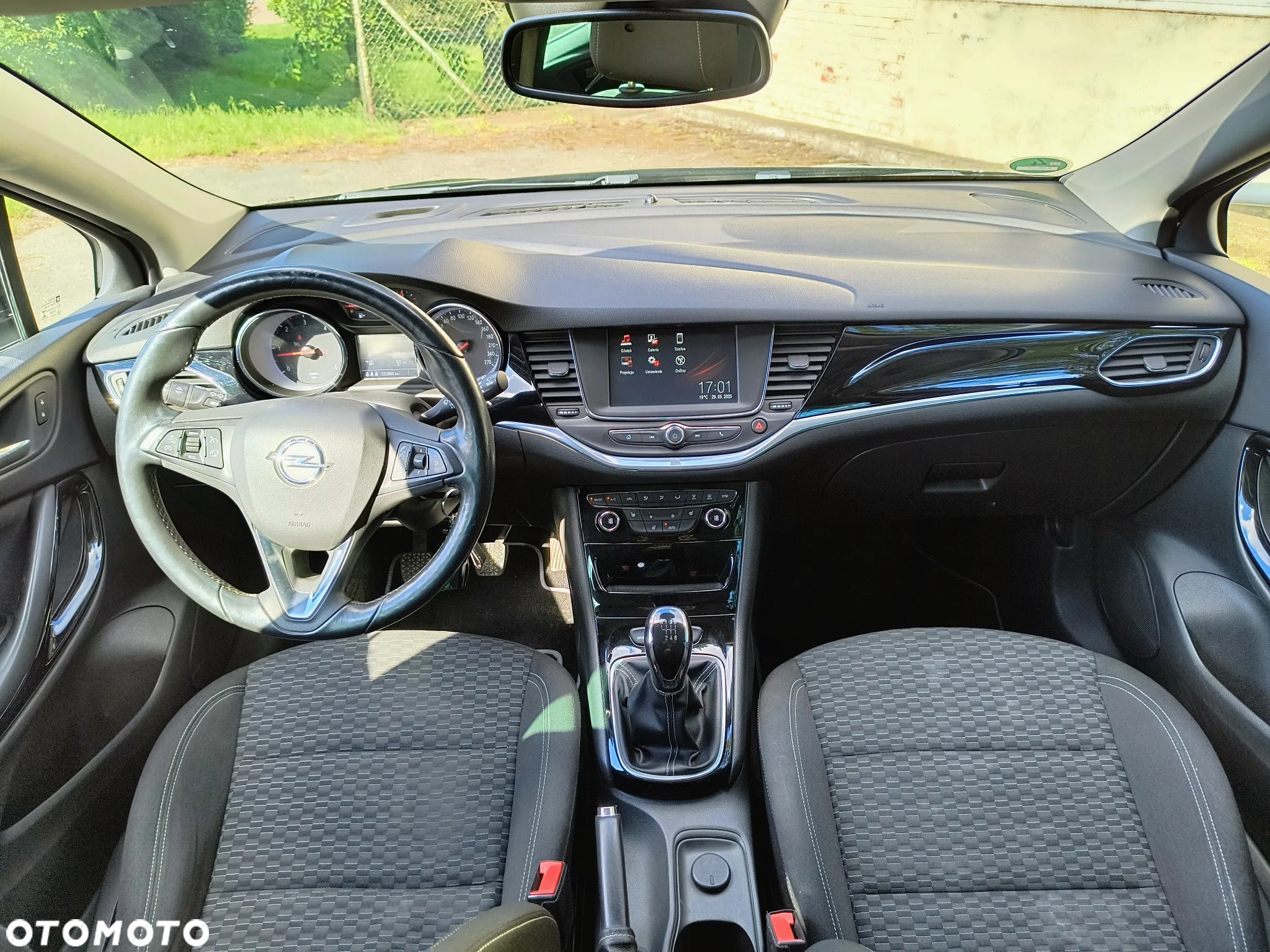 Opel Astra IV 1.6 CDTI Cosmo - 11