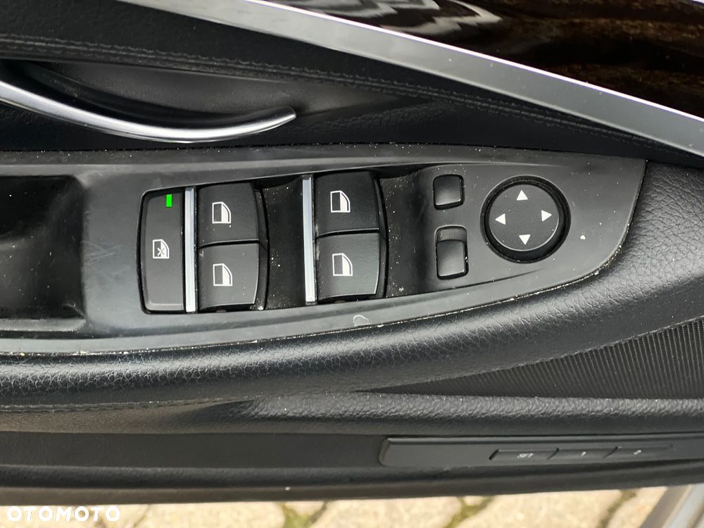 BMW Seria 5 - 17