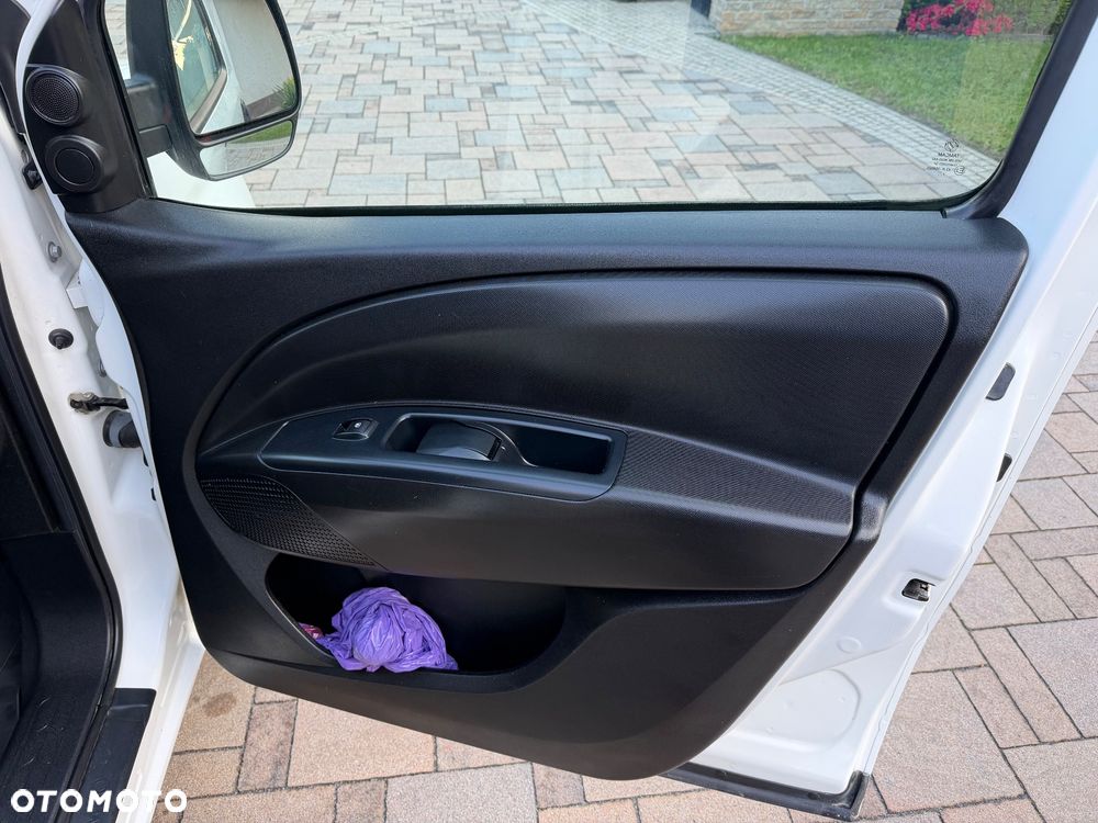 Opel Combo - 12