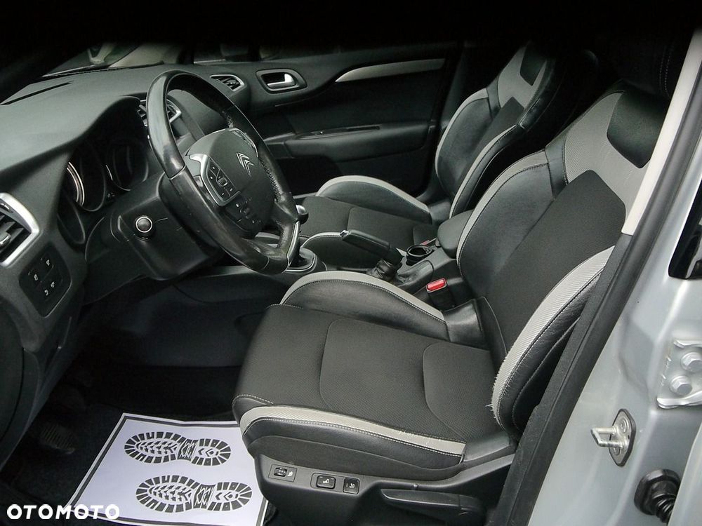 Citroën C4 e-HDi 110 Selection - 28