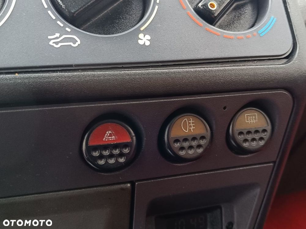 Peugeot 205 - 27